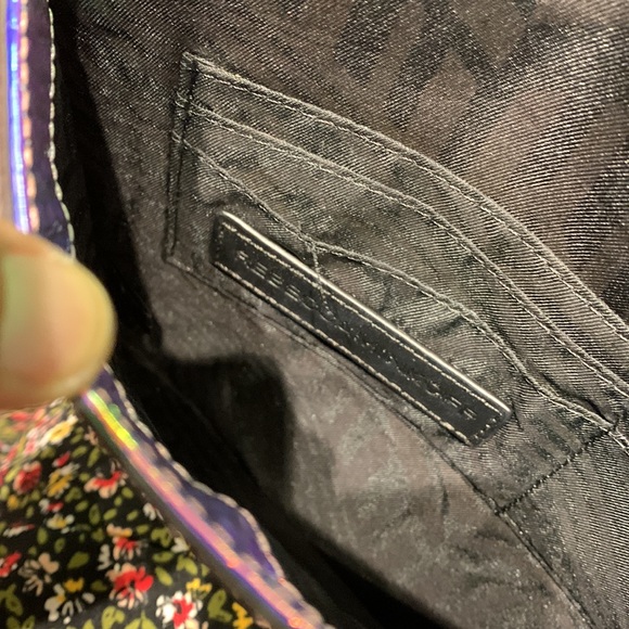 NWOT Rebecca Minkoff Shiny clutch - Picture 4 of 5